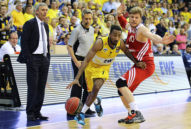 斯卢茨基提 斯卢茨基提