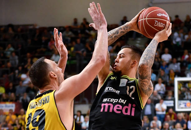 斯开出的续 斯开出的续